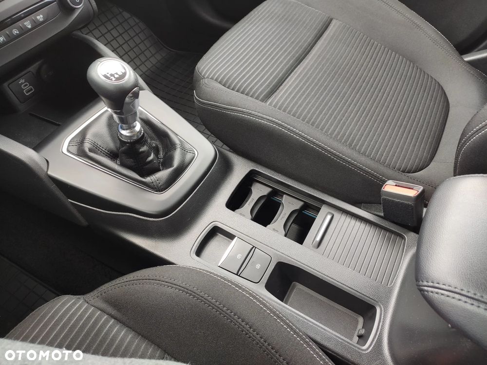 Ford Focus 1.0 EcoBoost mHEV Titanium - 33