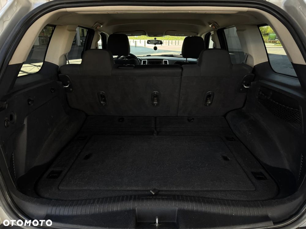 Jeep Grand Cherokee 3.7 4x4 Laredo - 25