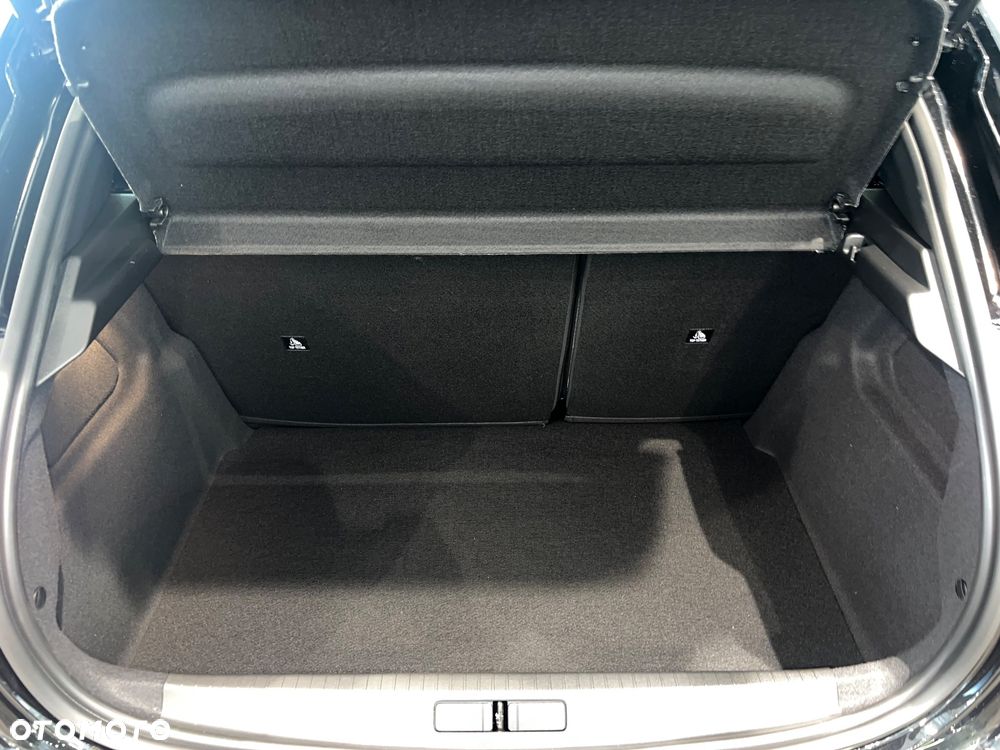 Peugeot 208 1.2 mHEV Allure e-DCS6 - 13
