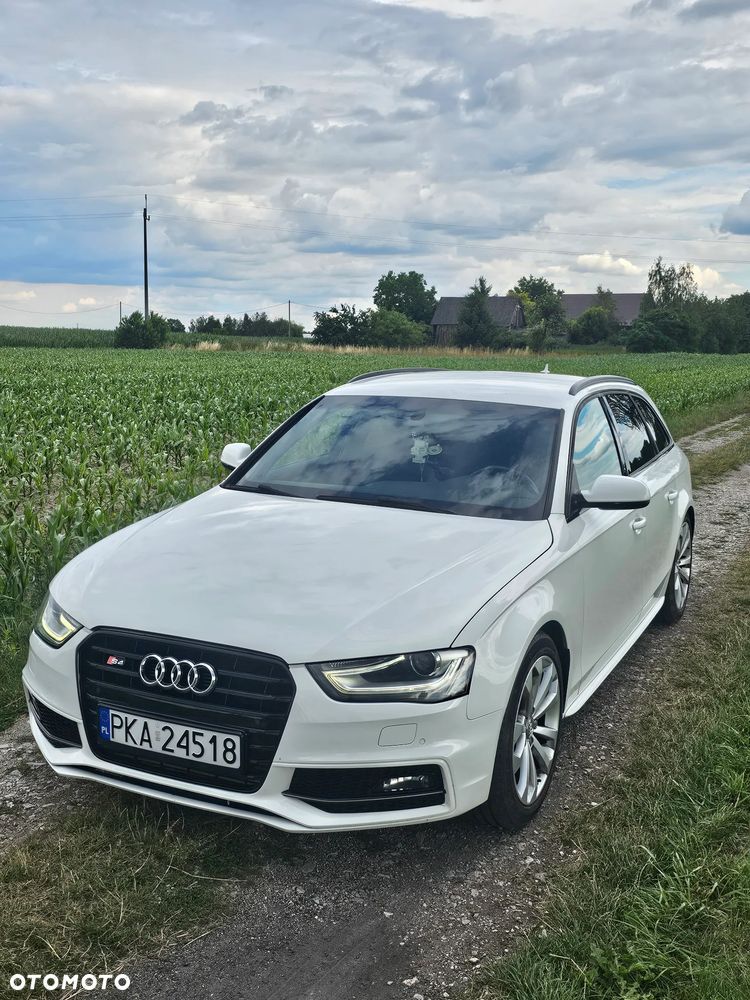 Audi A4 Avant - 1