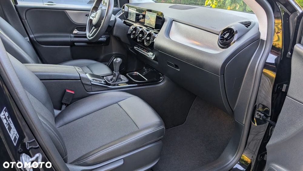 Mercedes-Benz B-Class 2020 photo 5