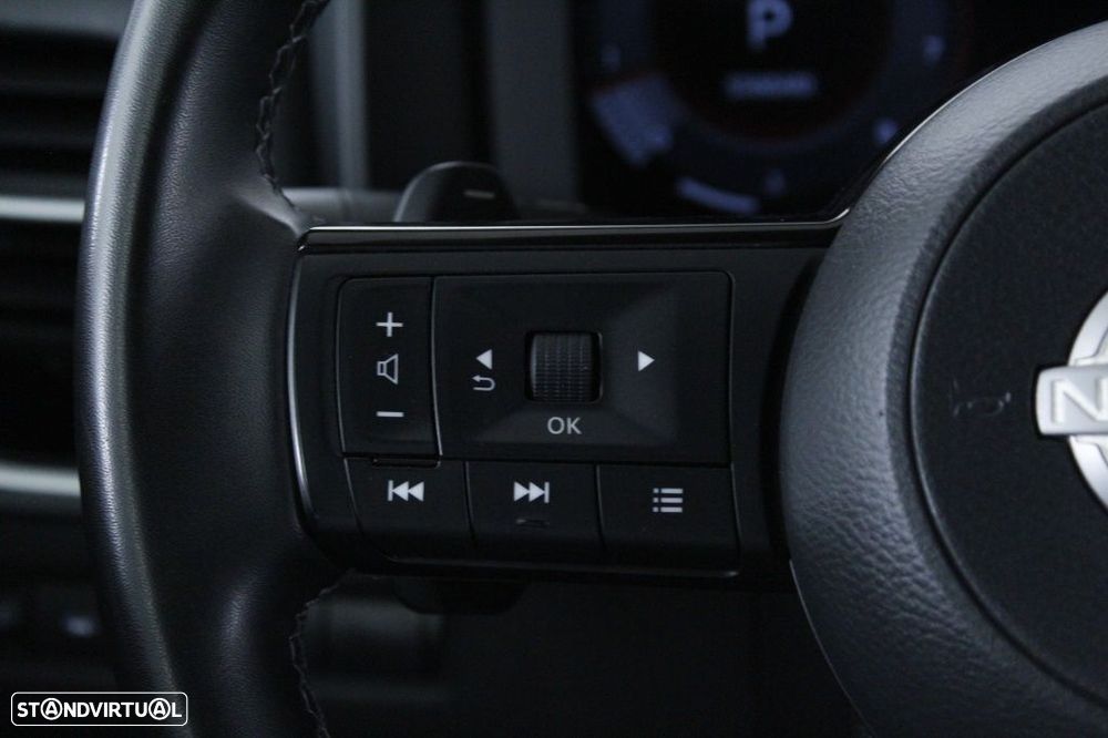 Nissan Qashqai 1.3 DIG-T N-Connecta LED Xtronic - 23