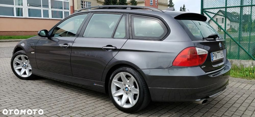 BMW Seria 3 318d - 5