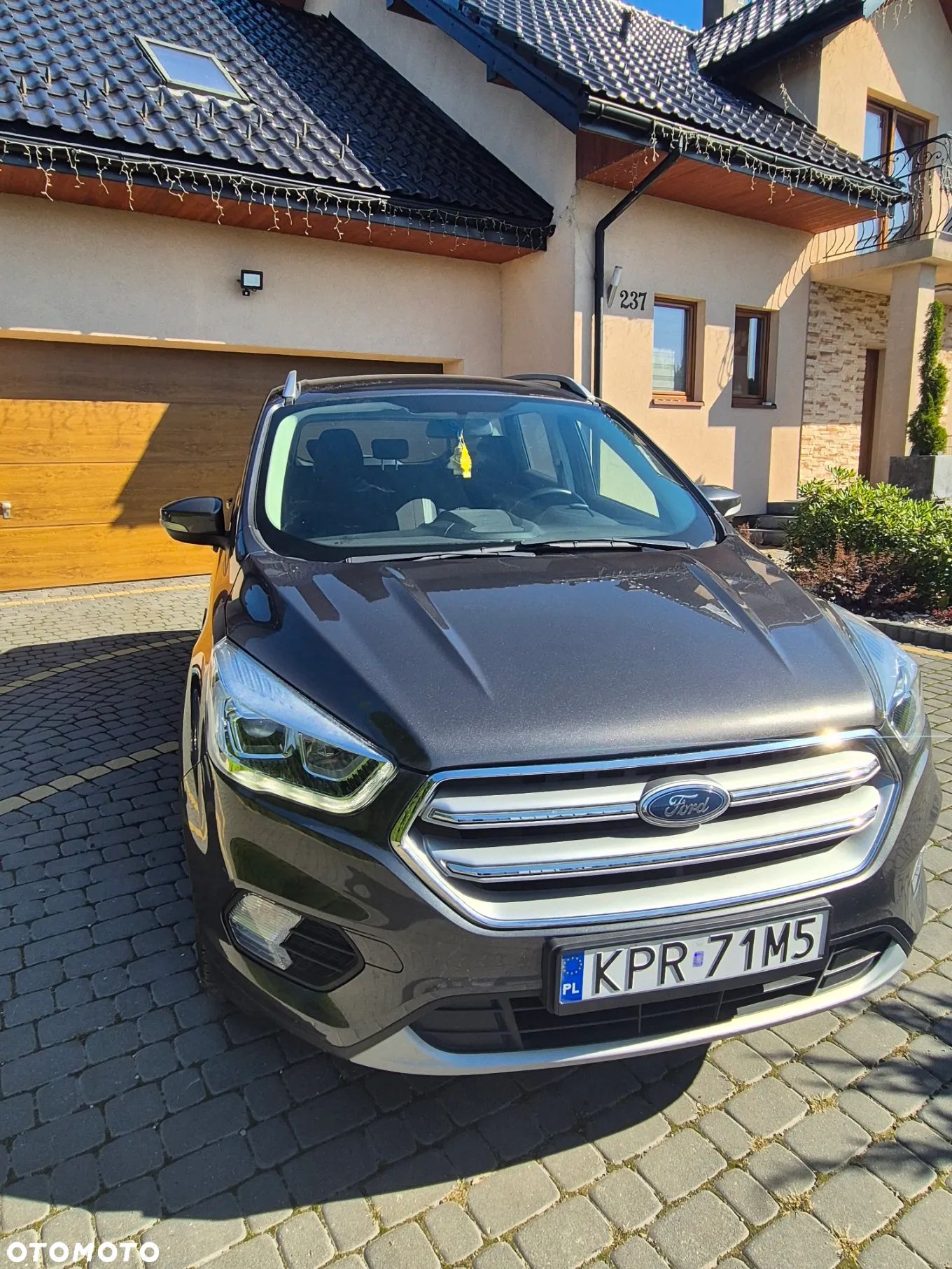 Ford Kuga 1.5 EcoBoost FWD Edition ASS - 1