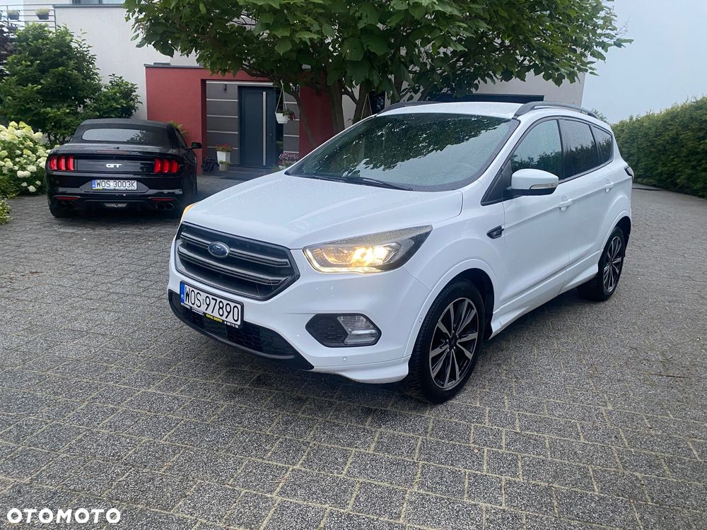 Ford Kuga 2.0 TDCi 2x4 ST-Line - 1