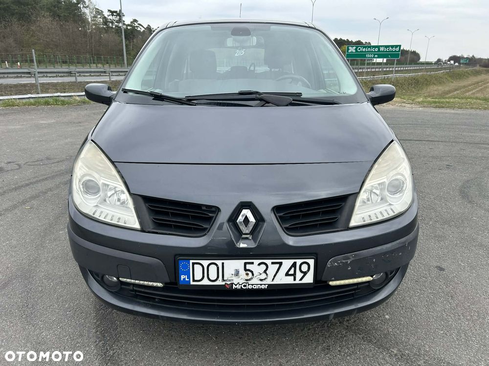 Renault Scenic 1.9 dCi FAP Conquest - 12