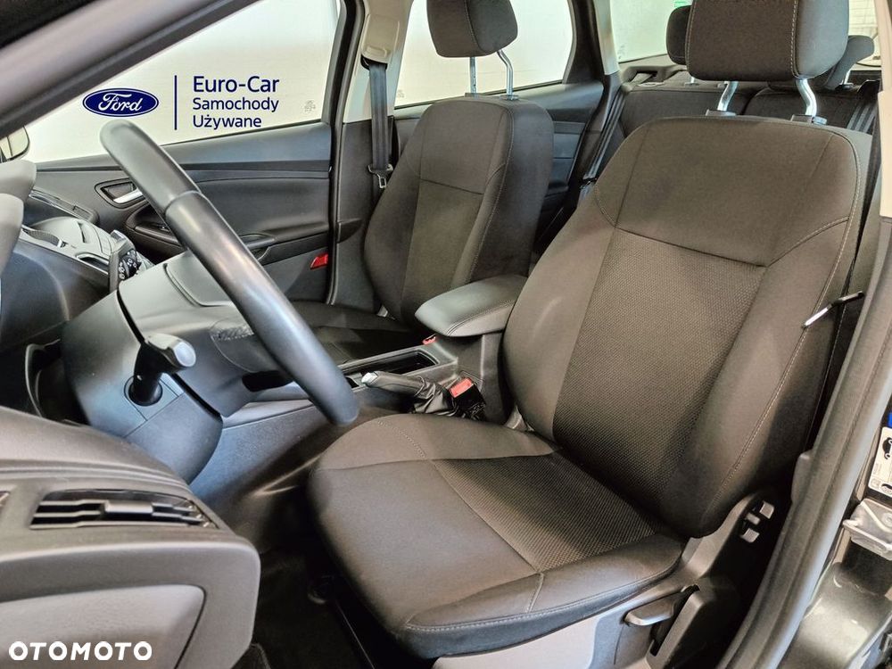 Ford Focus 1.6 Edition - 12
