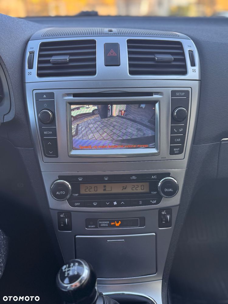 Toyota Avensis 2.0 D-4D - 8