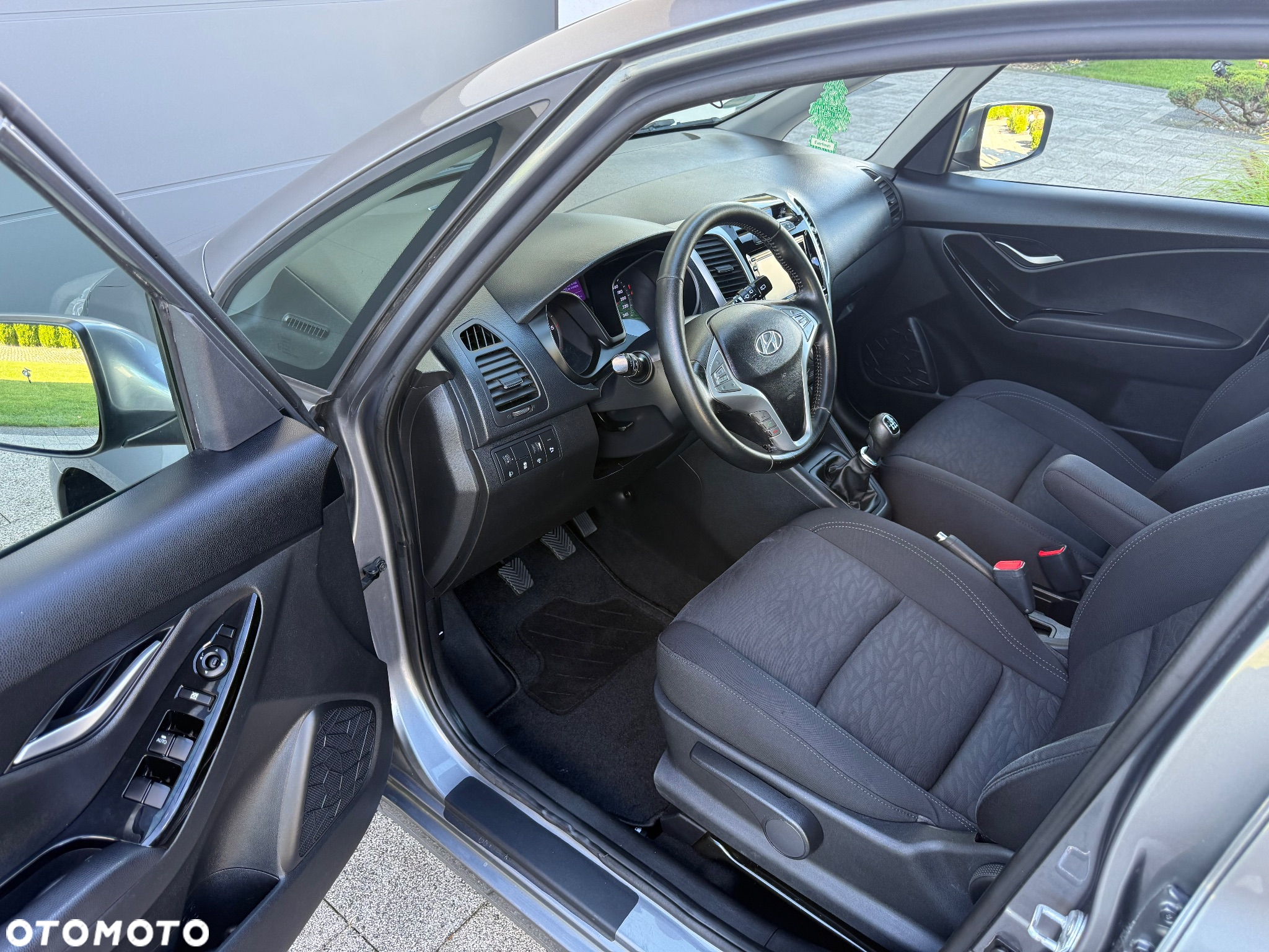 Hyundai ix20 1.6 CRDi blue YES Plus - 5