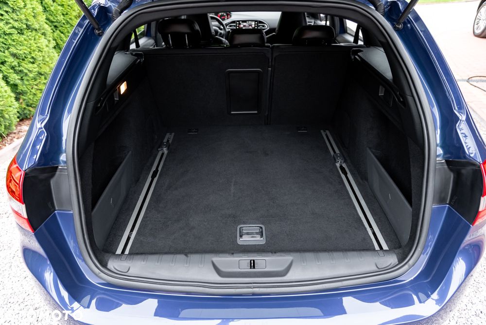 Peugeot 308 - 23