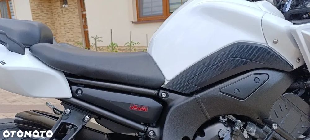 Yamaha FZ8 - 24