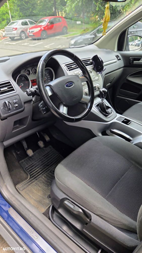 Ford Kuga 2.0 TDCi 4WD Trend - 2