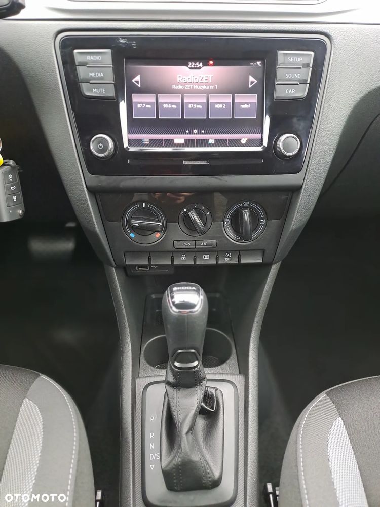 Skoda RAPID 1.0 TSI DSG Active - 17