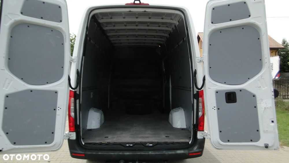 Mercedes-Benz SPRINTER - 10
