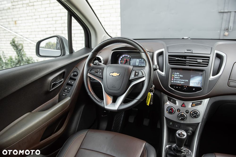 Chevrolet Trax 1.4 T LT AWD - 12