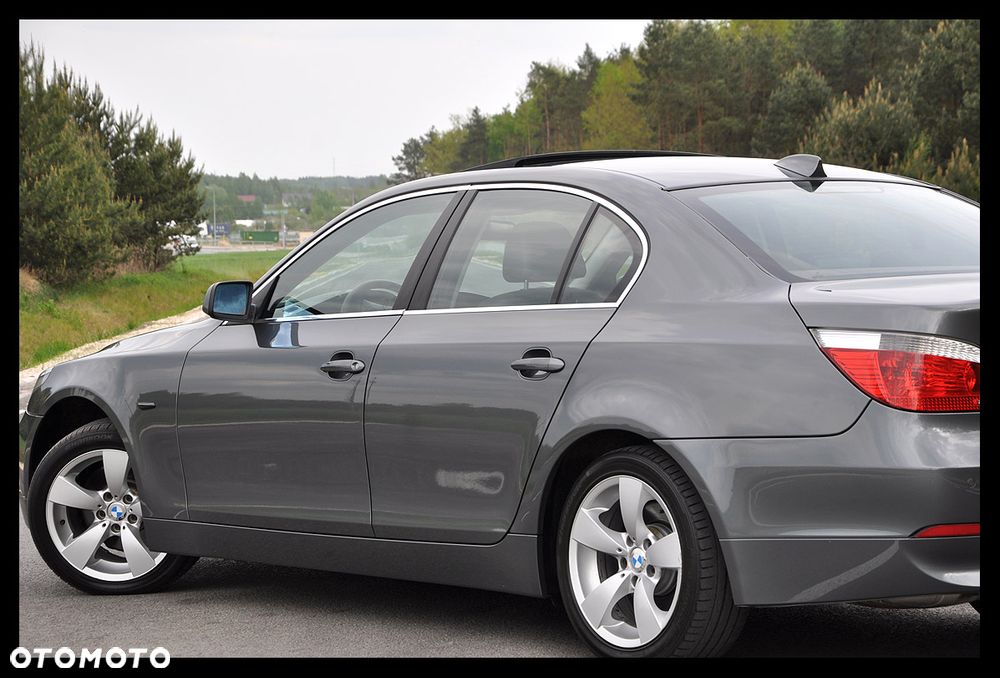 BMW Seria 5 525i - 12