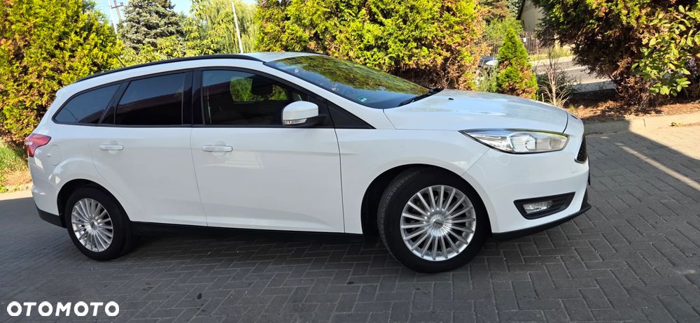 Ford Focus 1.5 TDCi DPF Start-Stopp-System Titanium - 19