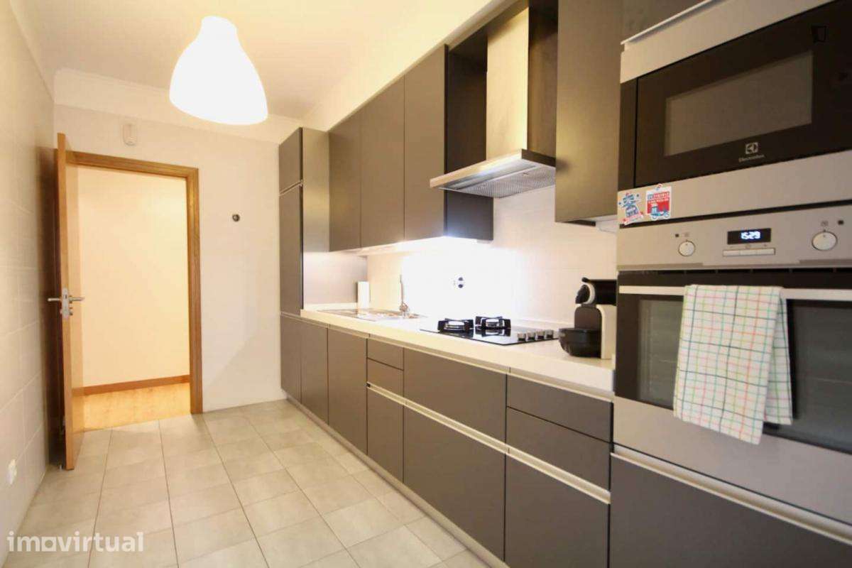 Apartamento com 1 quartos - localizado em Lisbon - Grande imagem: 3/19