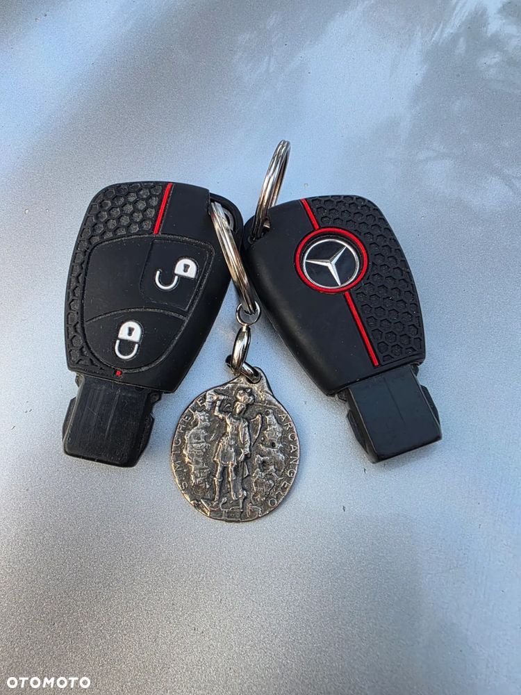 Mercedes-Benz Klasa E - 11