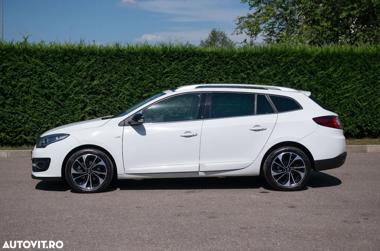 Renault Megane ENERGY dCi 130 BOSE EDITION - 4