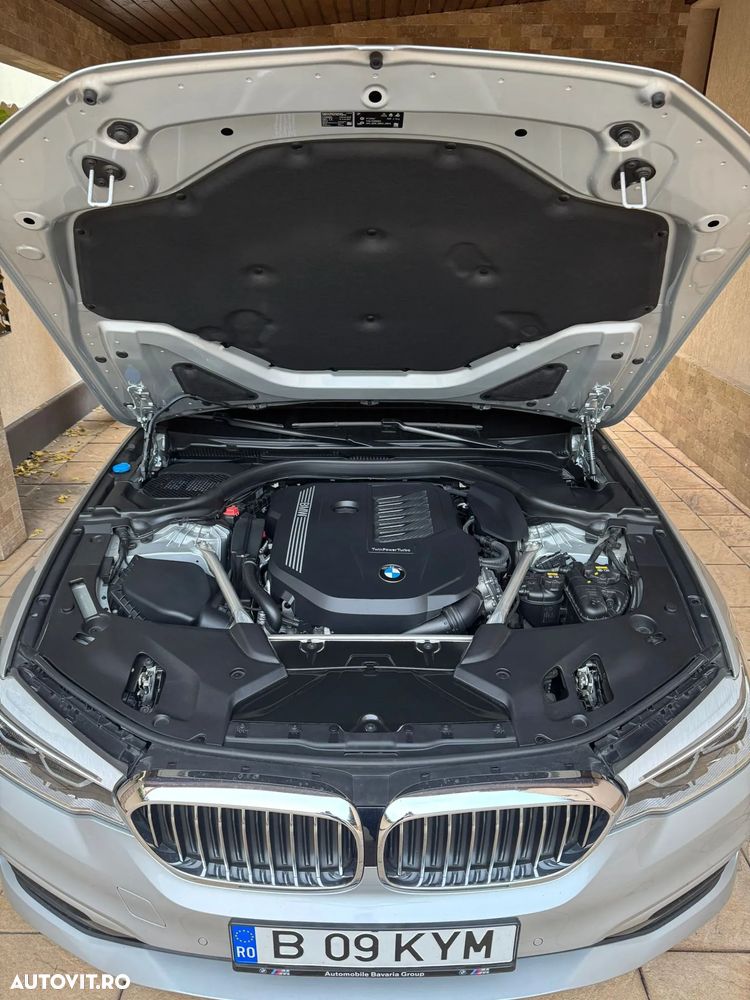 BMW Seria 5 540i Aut. Sport Line - 36