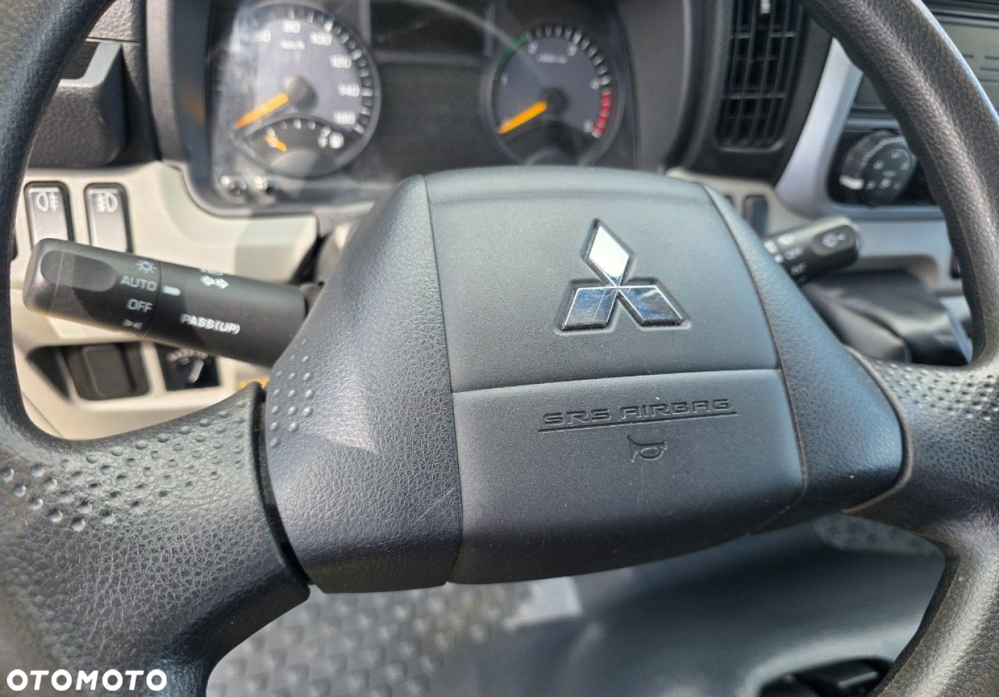 Mitsubishi Fuso Canter - 19