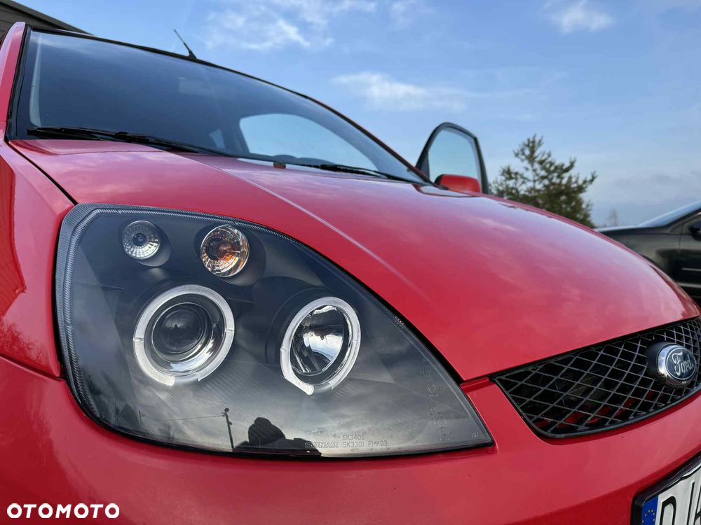 Ford Fiesta 2.0 ST - 10