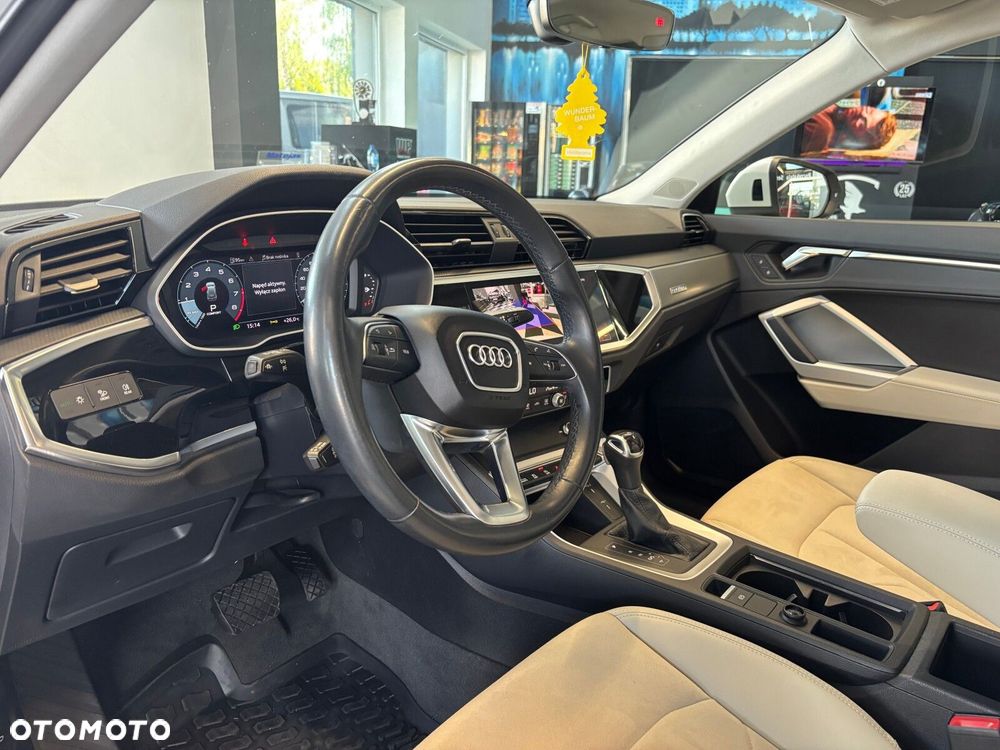Audi Q3 Sportback - 11