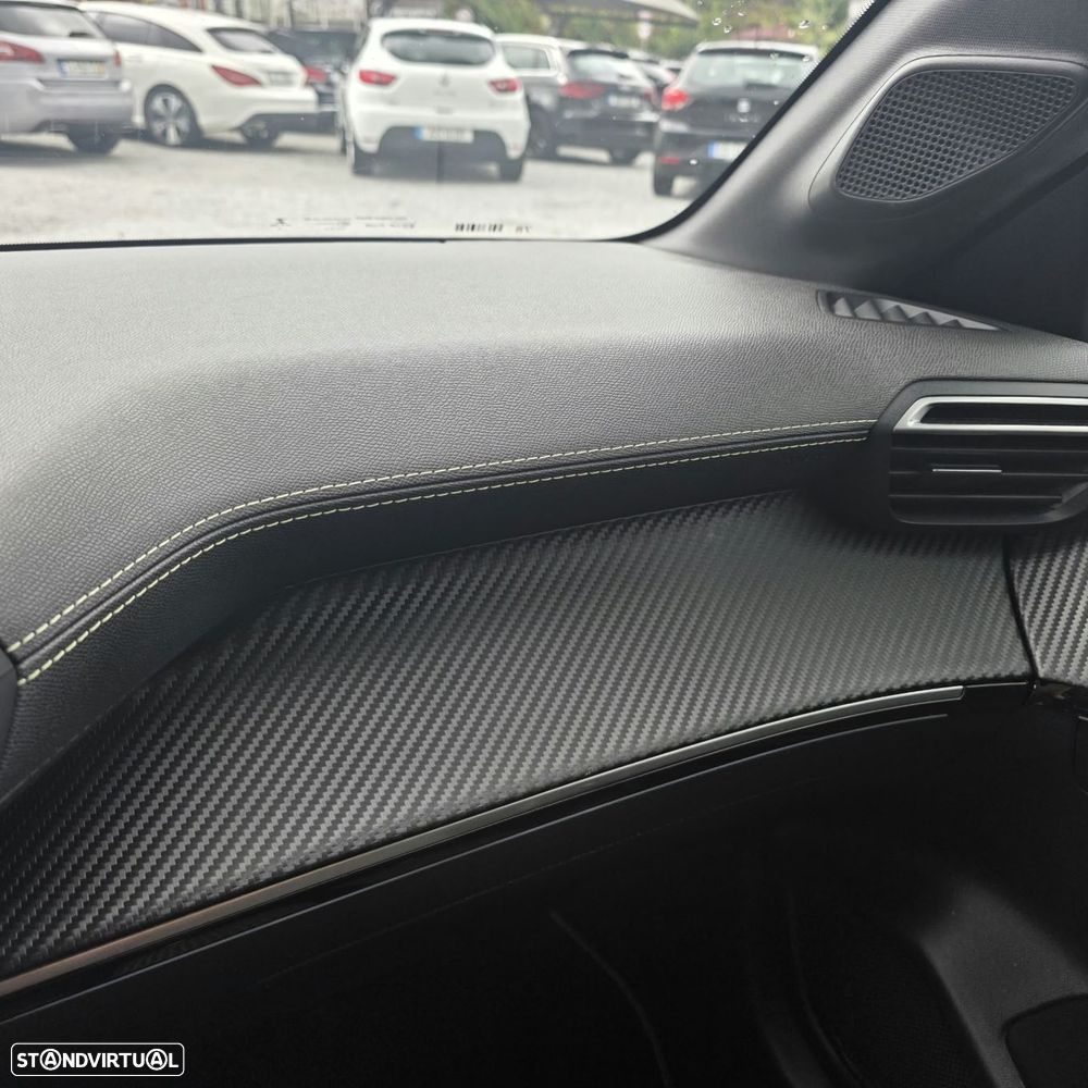 Peugeot e-208 50 kWh GT Line - 30