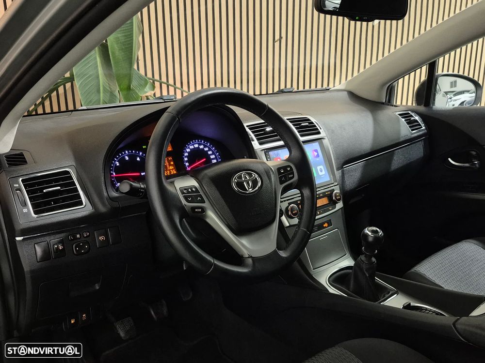 Toyota Avensis SW 2.0 D-4D Exclusive - 13