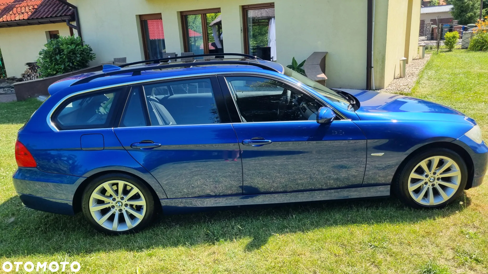 BMW Seria 3 325i - 4