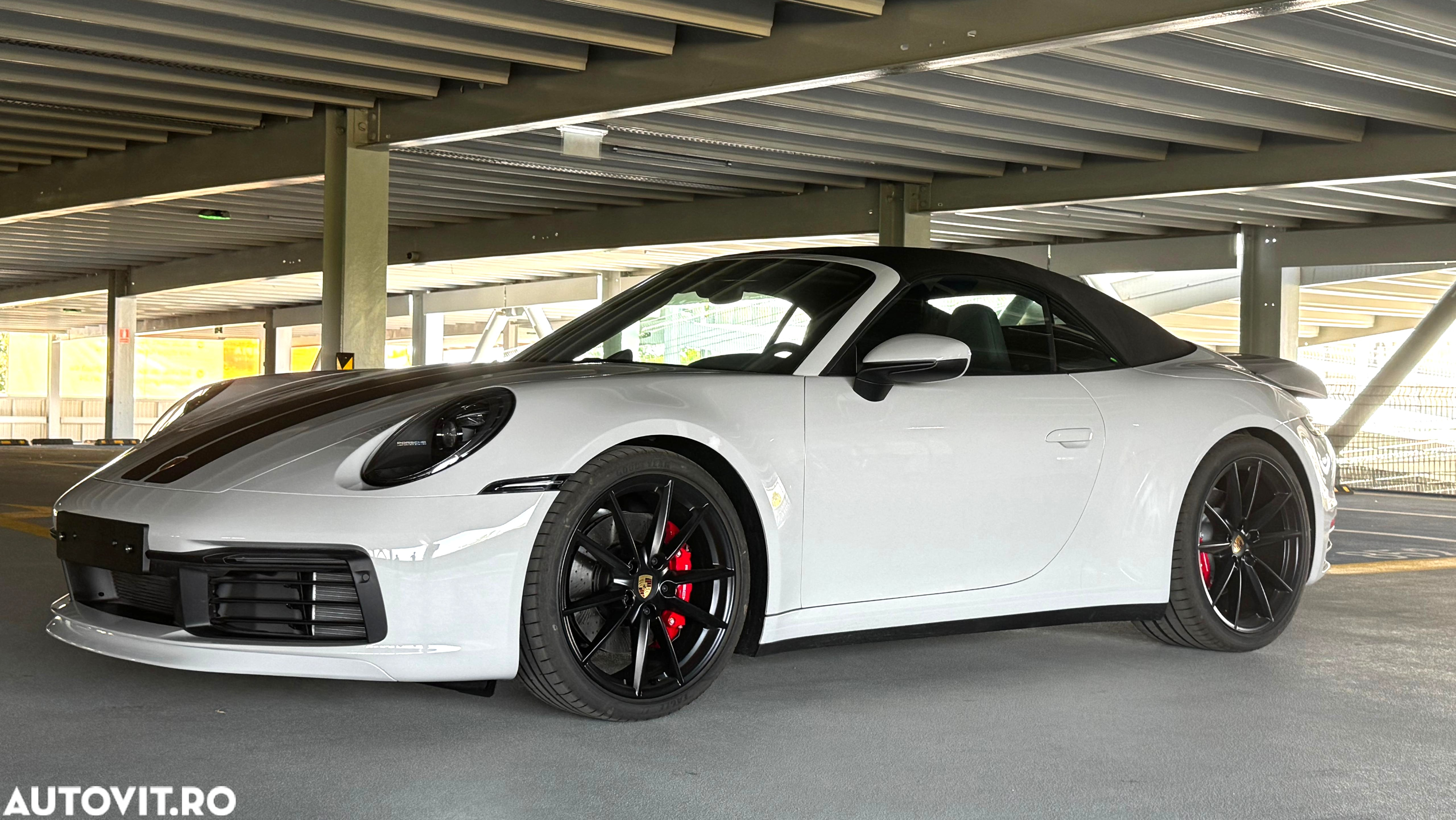 Porsche 911 Carrera 4S Cabriolet PDK - 3