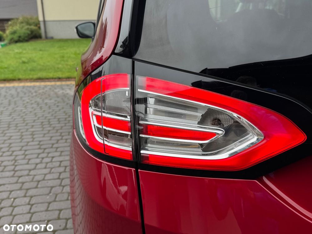 Ford Galaxy - 25