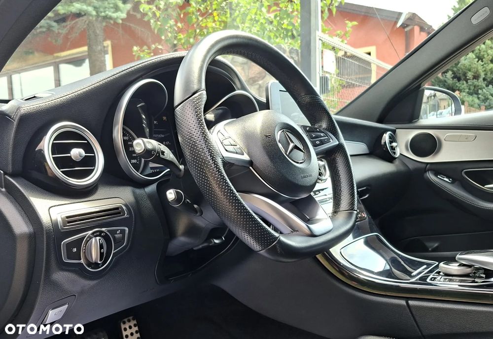 Mercedes-Benz Klasa C 200 9G-TRONIC AMG Line - 28