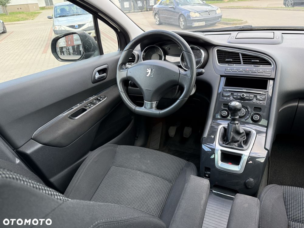 Peugeot 5008 - 5