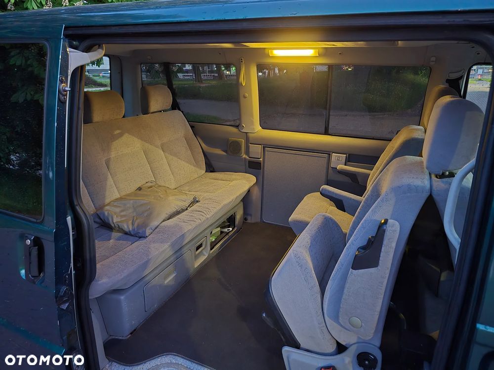 Volkswagen Multivan Standard - 4