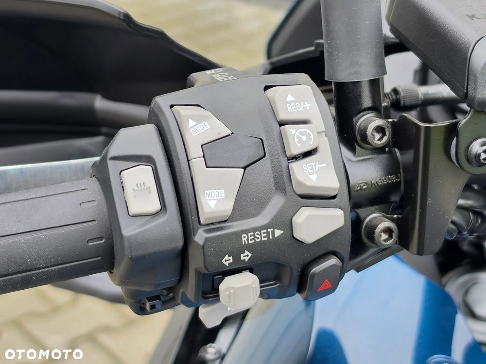 Kawasaki Versys 1000 - 18