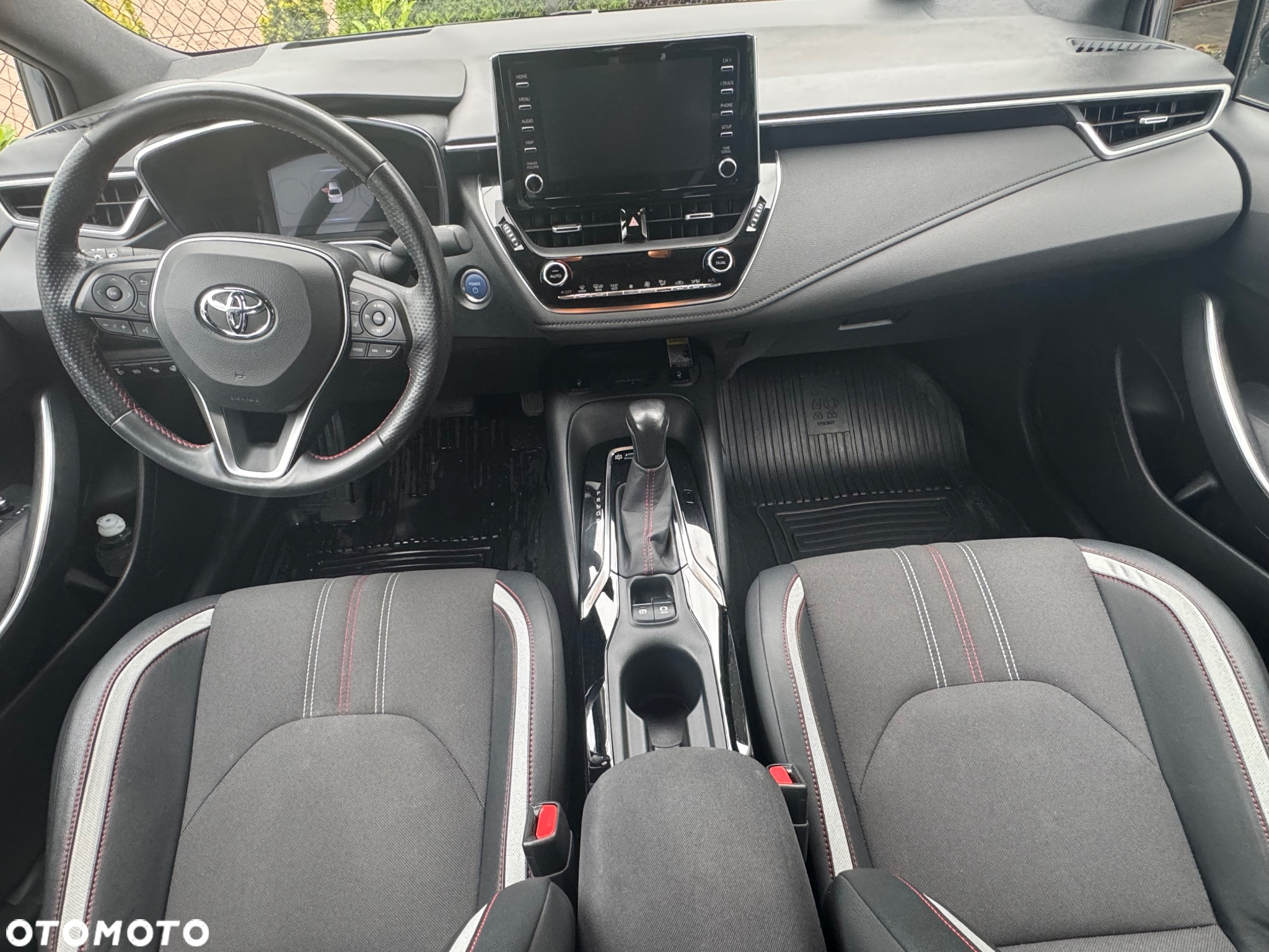 Toyota Corolla 1.8 Hybrid GR Sport Dynamic - 10