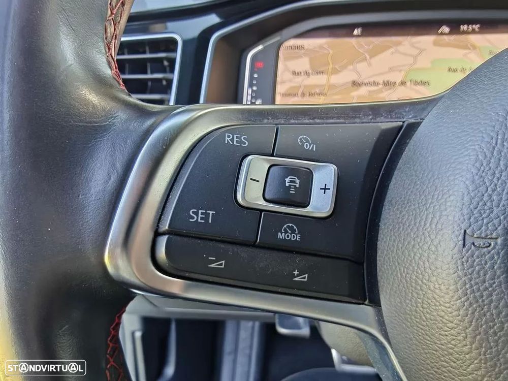 VW Polo 2.0 TSI GTI DSG - 33