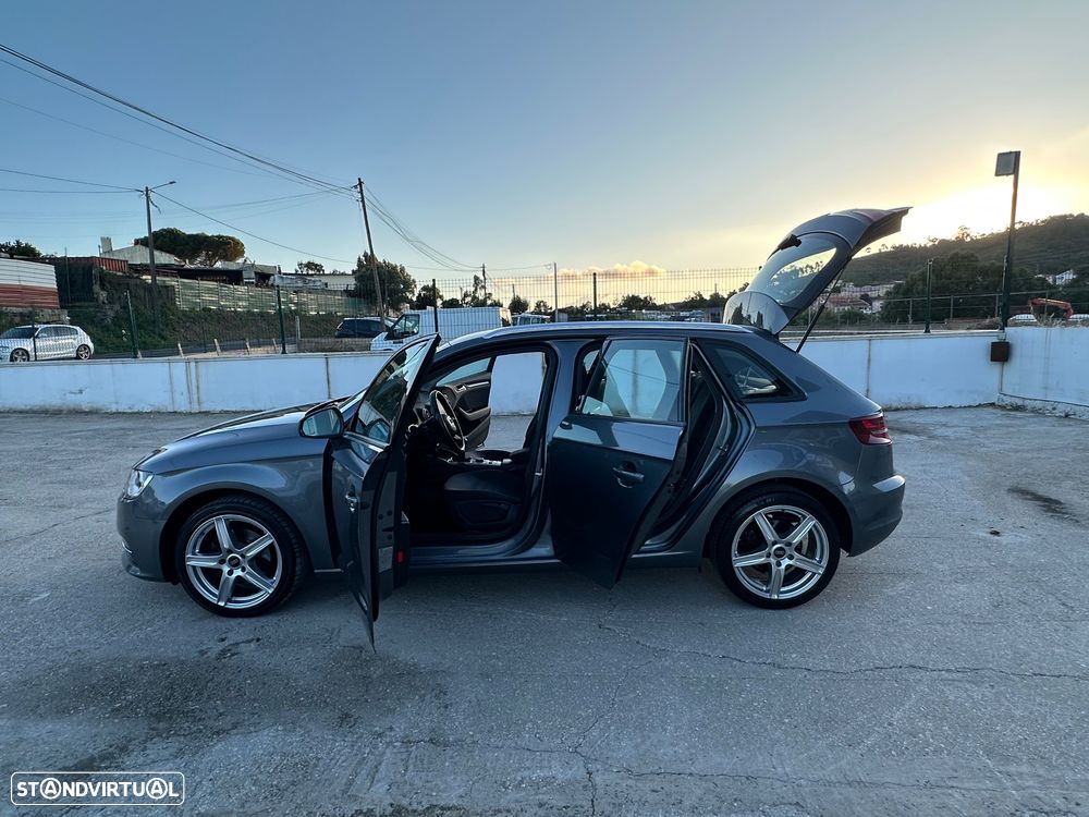 Audi A3 Sportback 1.6 TDI Attraction - 33