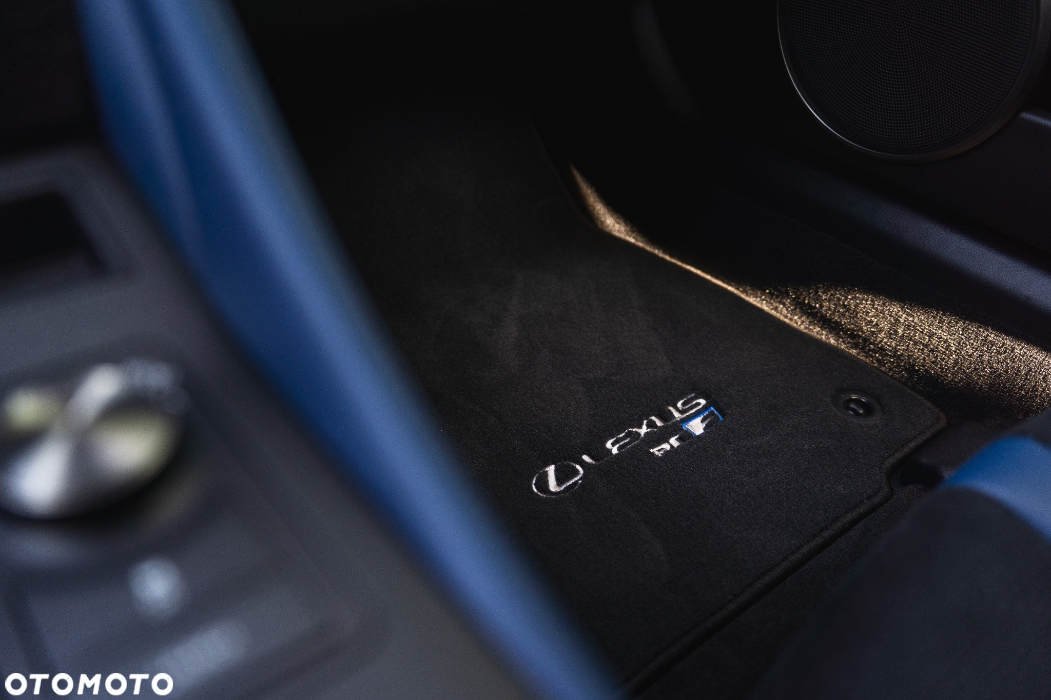 Lexus RC - 25