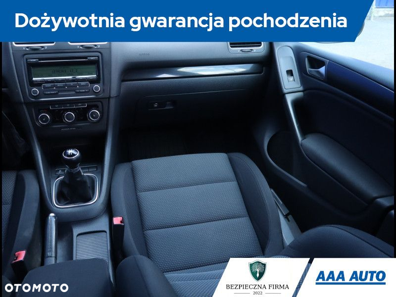 Volkswagen Golf - 9