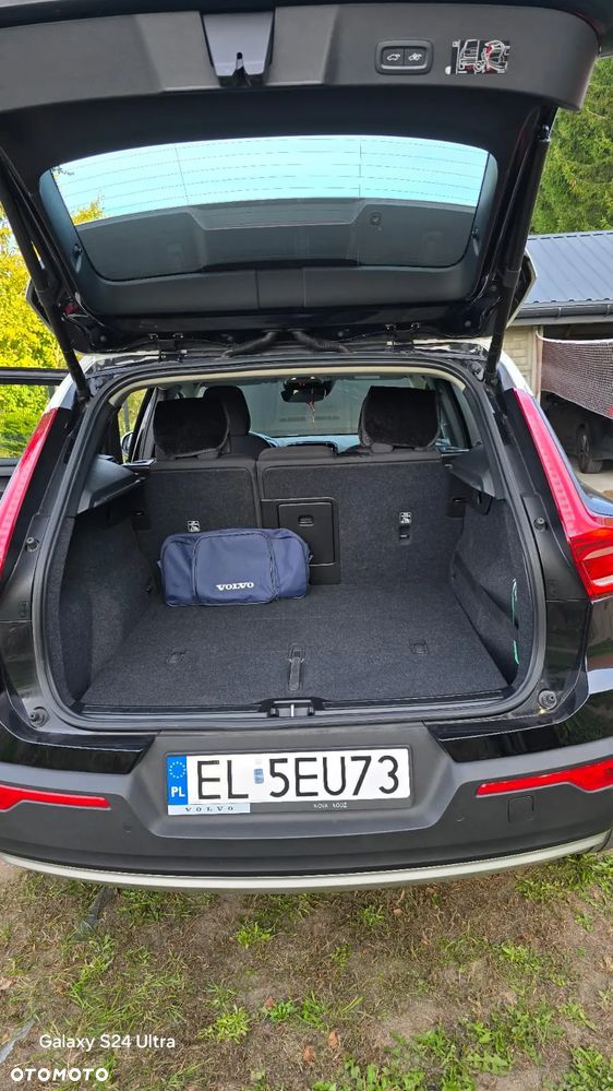 Volvo XC 40 B4 B AWD Momentum Pro - 4
