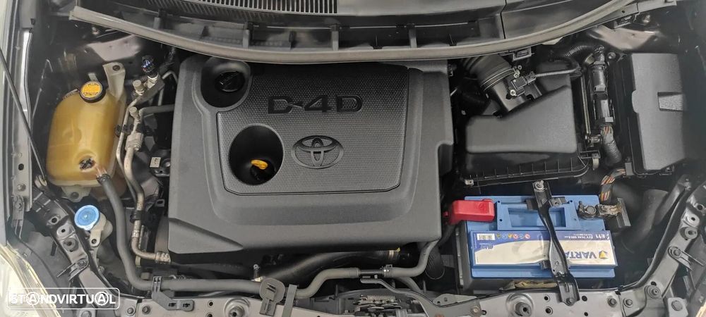 Toyota Auris 1.4 D-4D Sol - 50