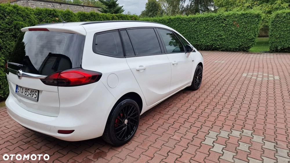 Opel Zafira - 10