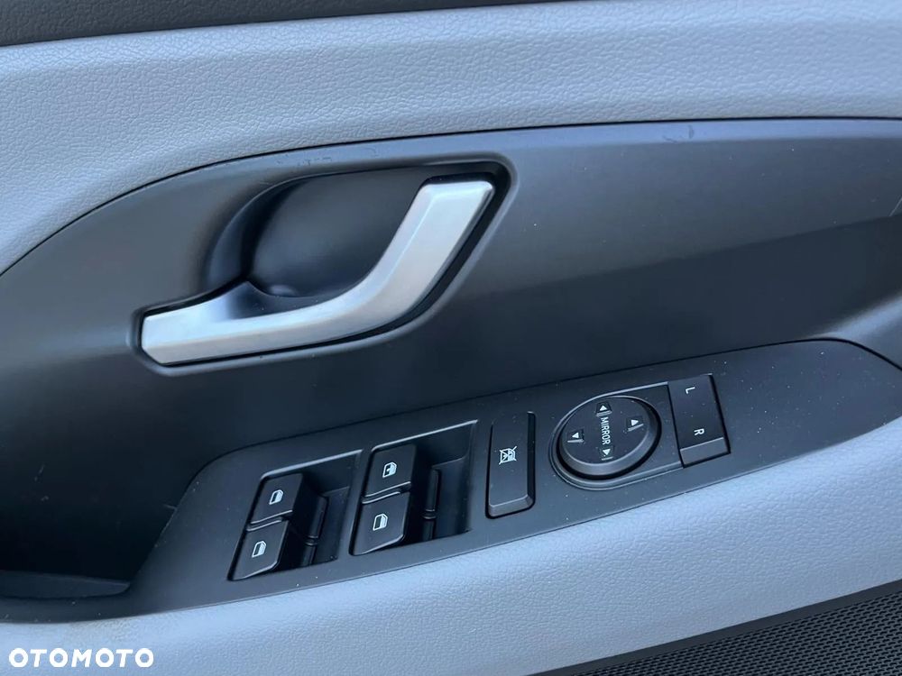 Hyundai i30 1.6 D Classic + - 28