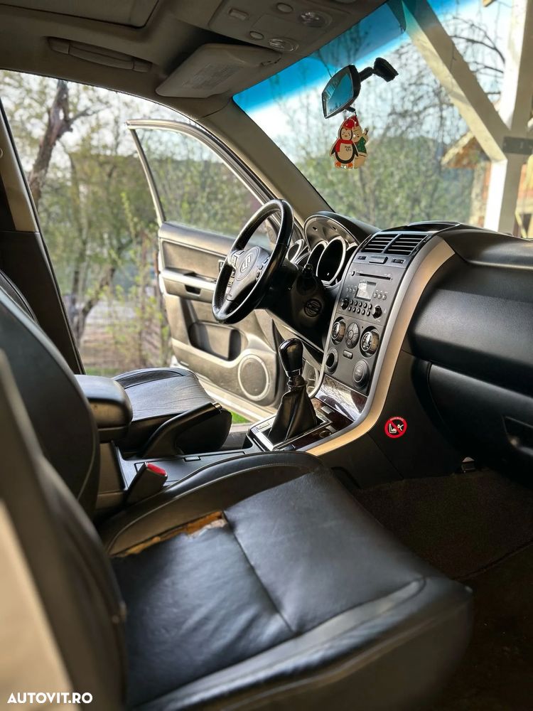 Suzuki Grand Vitara 1.9 DDIS Navi - 15