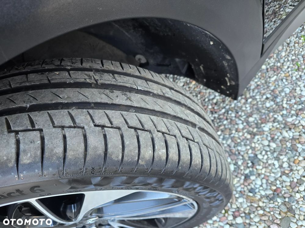 Hyundai Tucson 2.0 CRDI 4WD Automatik Style - 12