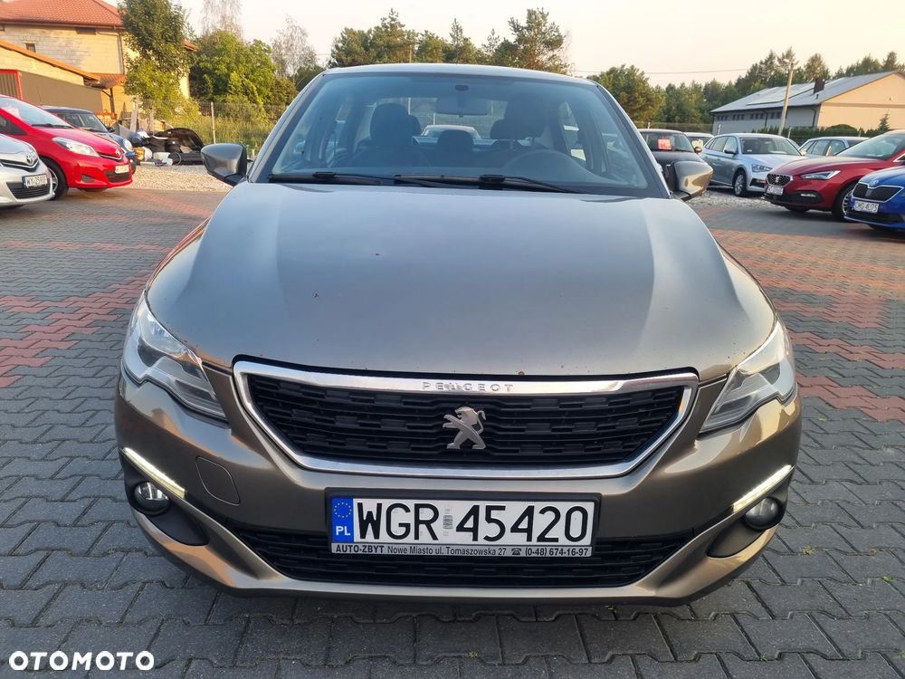 Peugeot 301 - 3