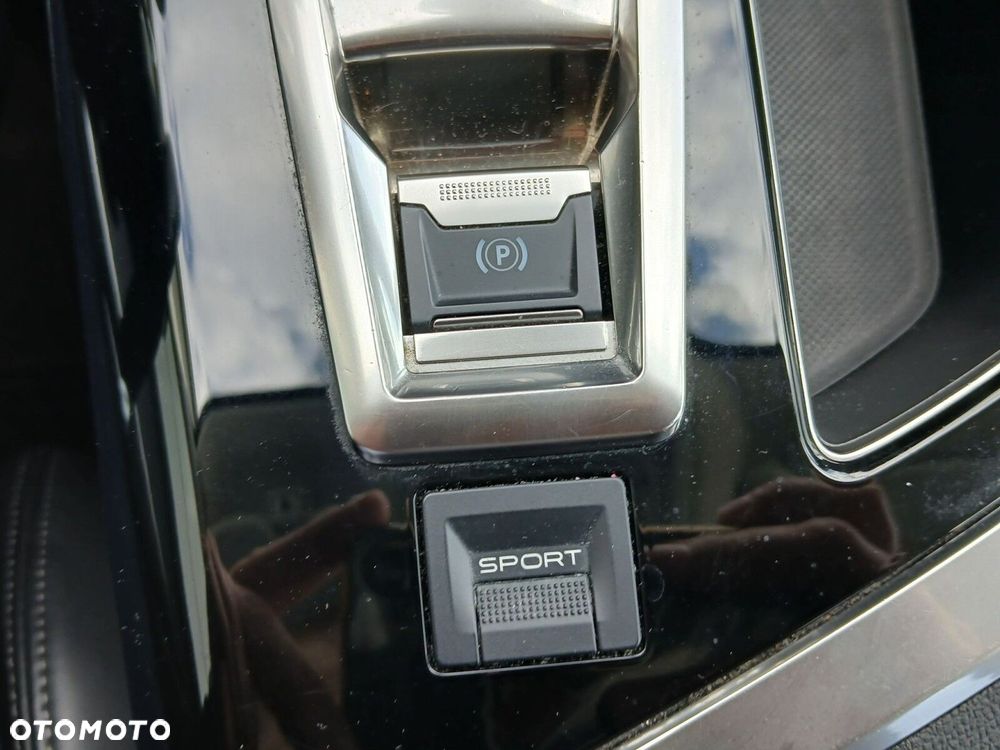 Peugeot 5008 1.6 THP Allure S&S EAT6 - 18
